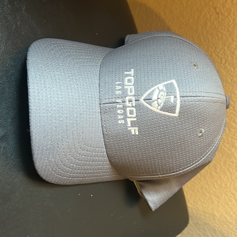 Topgolf Las Vegas Travis Mathew fitted hat s/m gray - Picture 10 of 12
